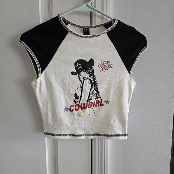 Shein Coolane Figure & Letter Graphic Raglan Sleeve Crop Tee - Picture 4 of 7